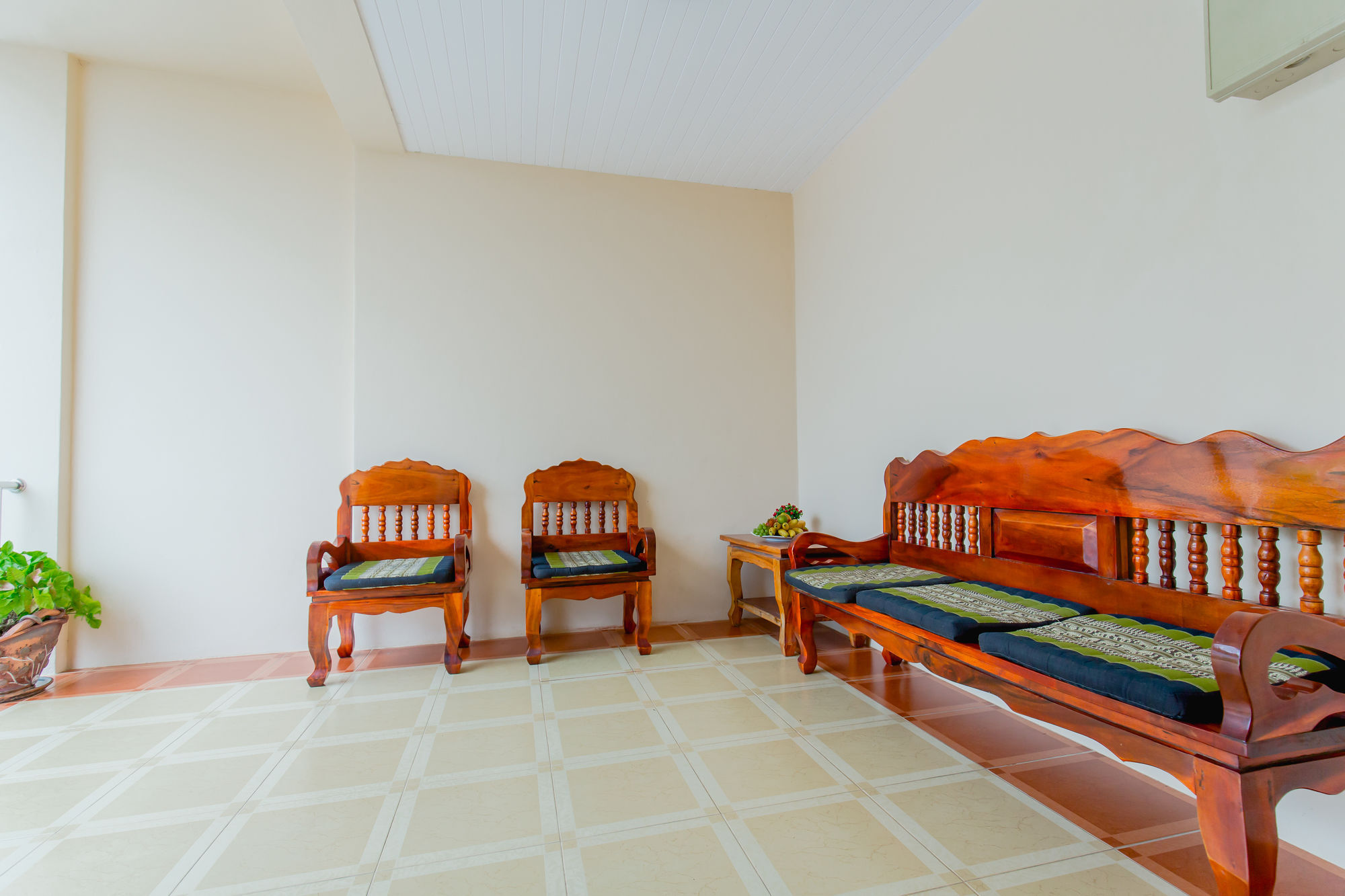 Rk Guesthouse Patong Екстериор снимка